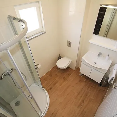 Apartments Obitelj Vuletic Makarska Room photo