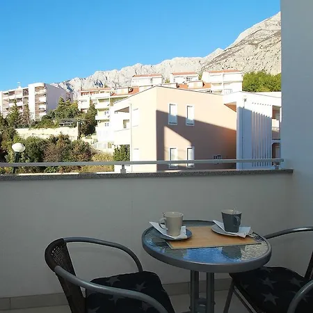 Apartments Obitelj Vuletic Makarska Room photo