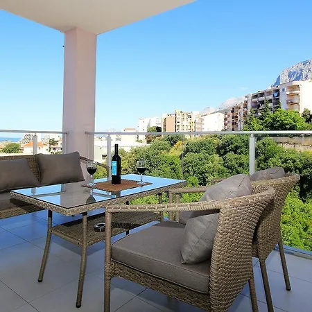 Apartments Obitelj Vuletic Makarska Exterior photo